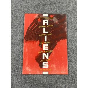 Displate Aliens Movie Metal Poster Gold Series Sci-Fi Wall Art 18x13